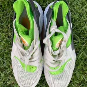 Nike Huarache White/Lime Green